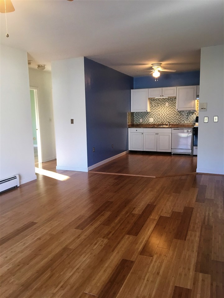 6 Strawberry Bank Road, Unit 11 Nashua, NH 03062 - Photo 2 of 10 Gallery Image 2