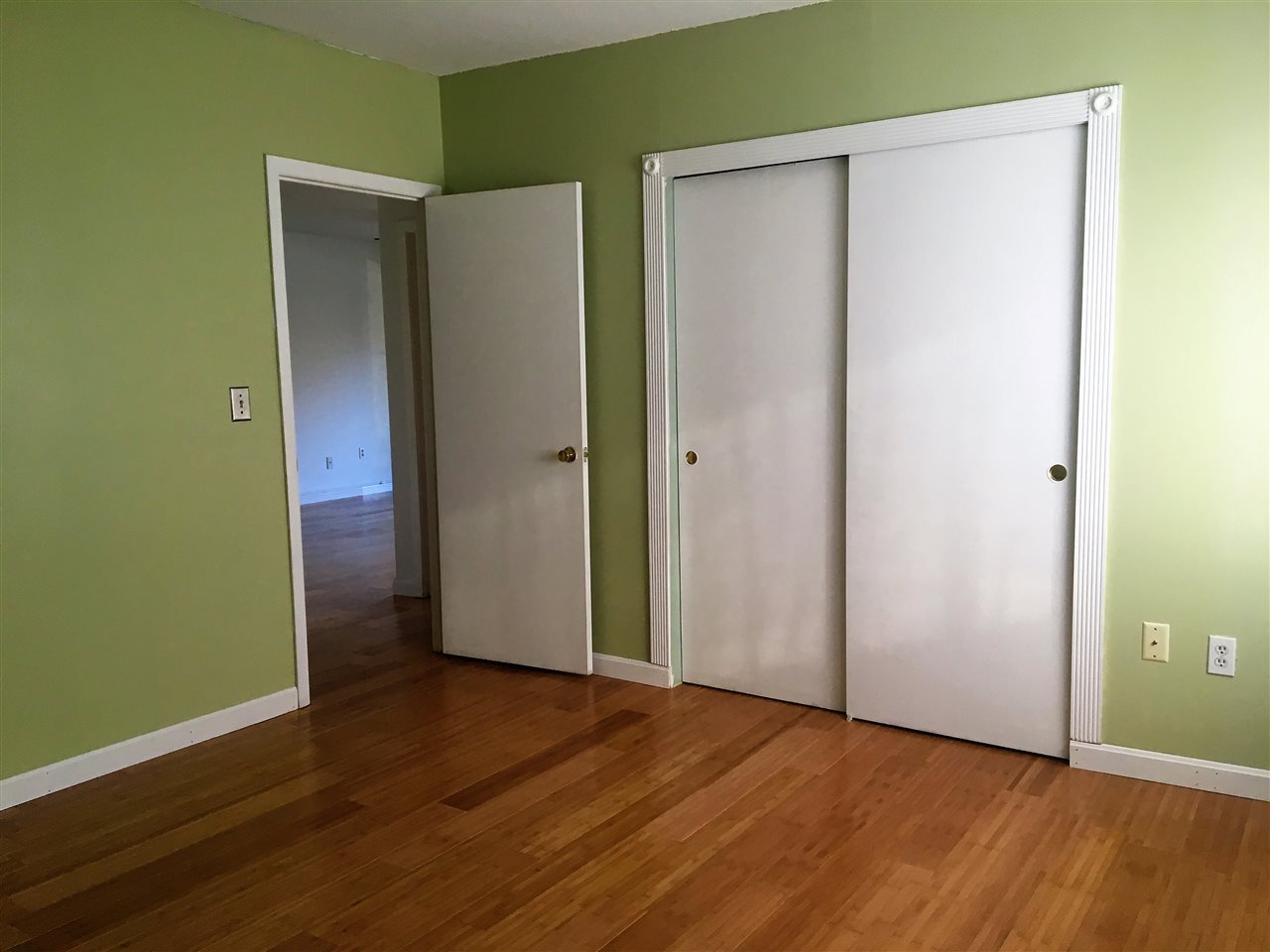 6 Strawberry Bank Road, Unit 11 Nashua, NH 03062 - Photo 9 of 10 Gallery Image 9