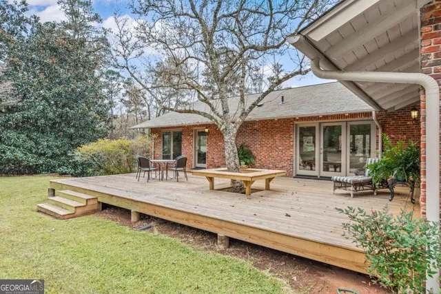 a house view with a garden space