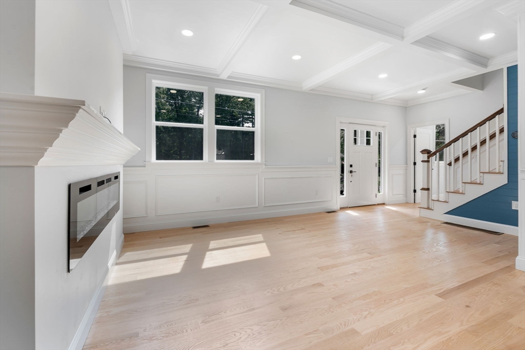 15 Parkridge Road Wayland, MA 01778 - Photo 5 of 42 Gallery Image 5