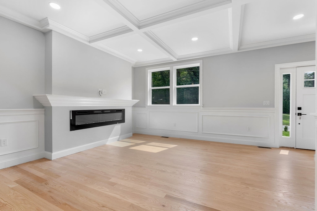 15 Parkridge Road Wayland, MA 01778 - Photo 8 of 42 Gallery Image 8