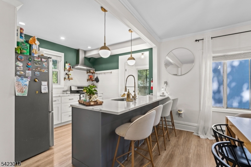 42 Richelieu Place Newark, NJ 07106 - Photo 1 of 9