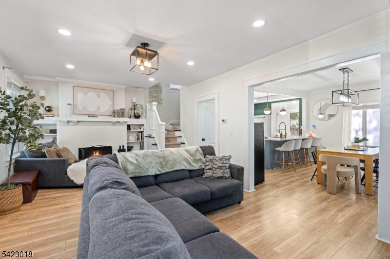 42 Richelieu Place Newark, NJ 07106 - Photo 4 of 9