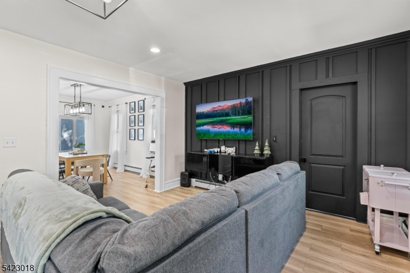 42 Richelieu Place Newark, NJ 07106 - Photo 5 of 9