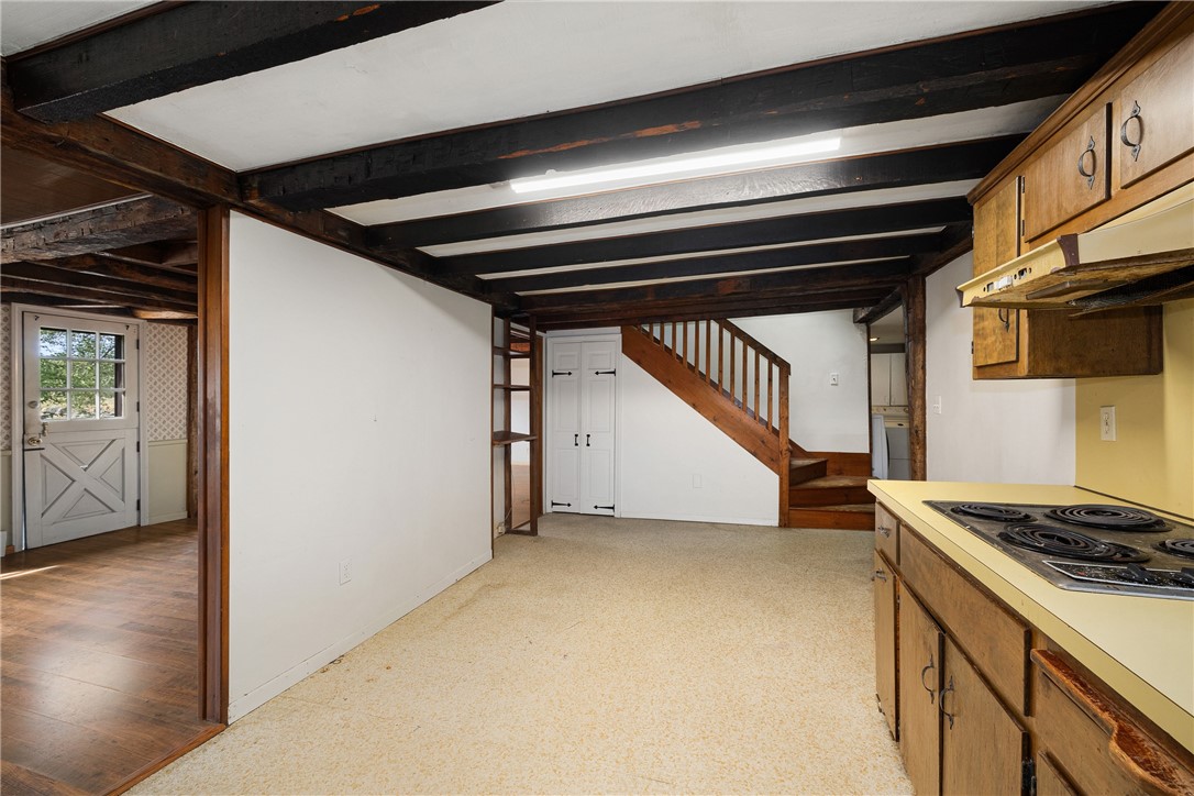 1289 S Road East Greenwich, RI 02818 - Photo 12 of 40