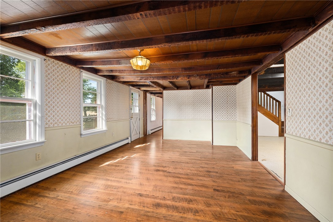 1289 S Road East Greenwich, RI 02818 - Photo 2 of 40