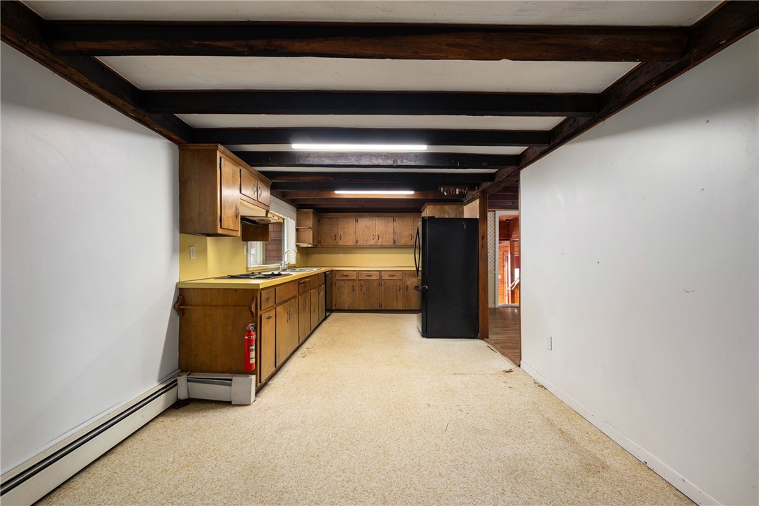 1289 S Road East Greenwich, RI 02818 - Photo 7 of 40