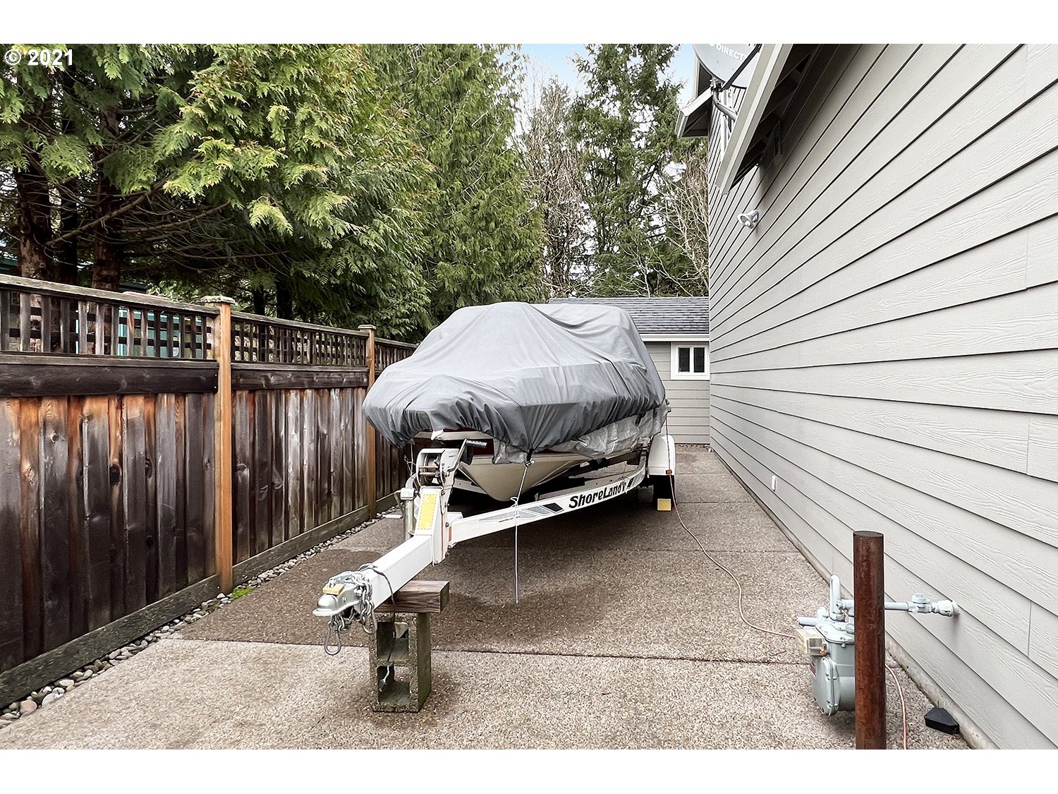 165 Southwest Gabbert Road Gresham, OR 97080 - Photo 3 of 32 Gallery Image 3