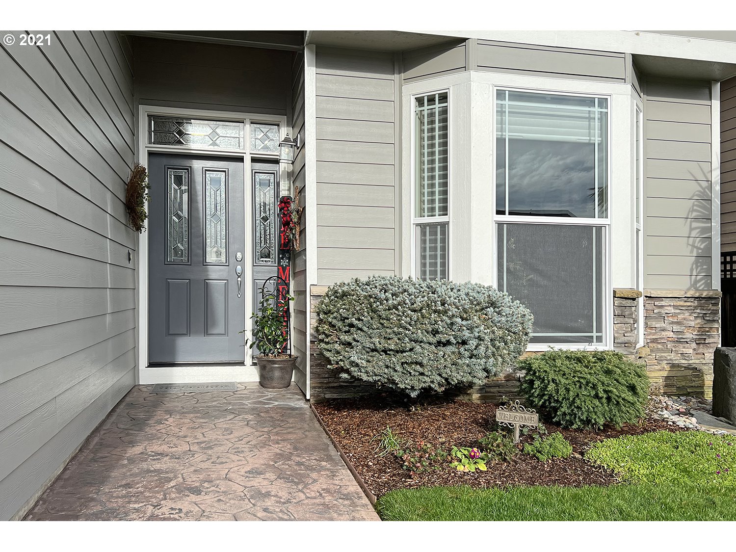 165 Southwest Gabbert Road Gresham, OR 97080 - Photo 9 of 32 Gallery Image 9