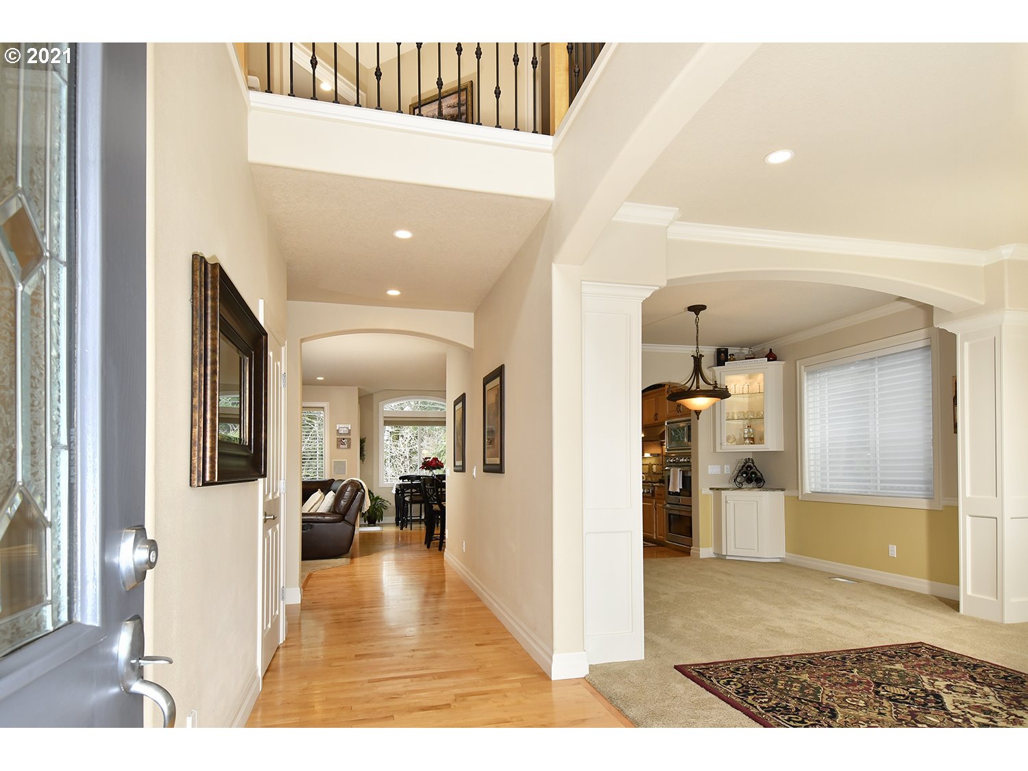 165 Southwest Gabbert Road Gresham, OR 97080 - Photo 10 of 32 Gallery Image 10