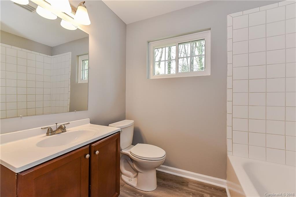 734 Vanderbrook Road Charlotte, NC 28215 - Photo 16 of 23