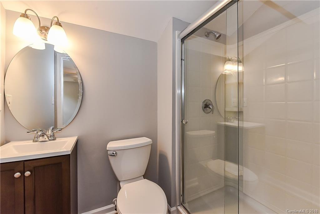 734 Vanderbrook Road Charlotte, NC 28215 - Photo 18 of 23