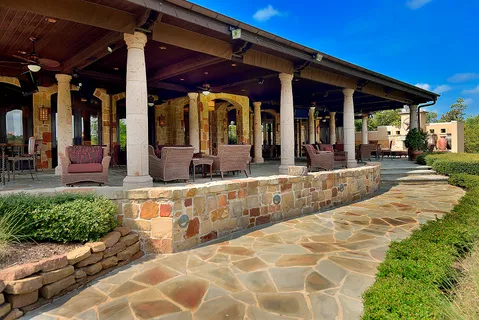 a view of a dinning room with a backyard