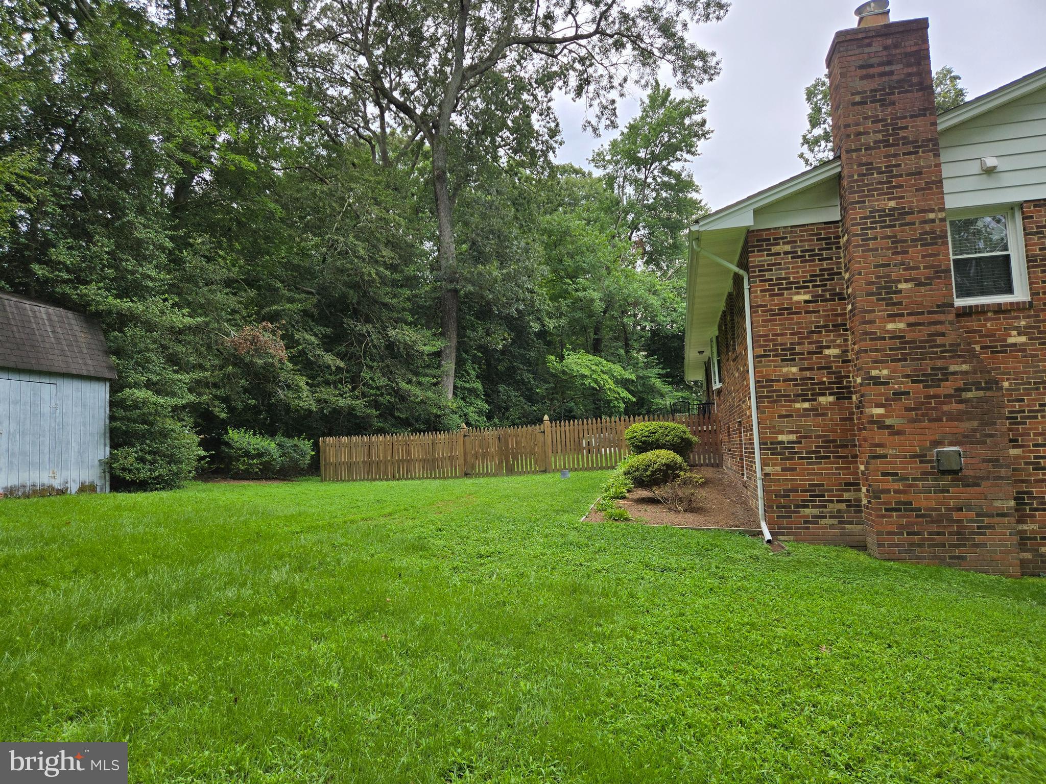 3908 Lakeside Court Dunkirk, MD 20754 - Photo 20 of 22 a view of a backyard with a garden