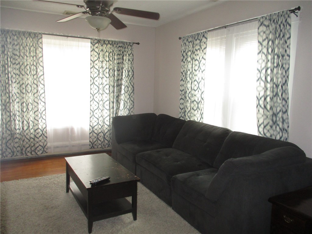 36 Whittier Road Pawtucket, RI 02861 - Photo 7 of 29