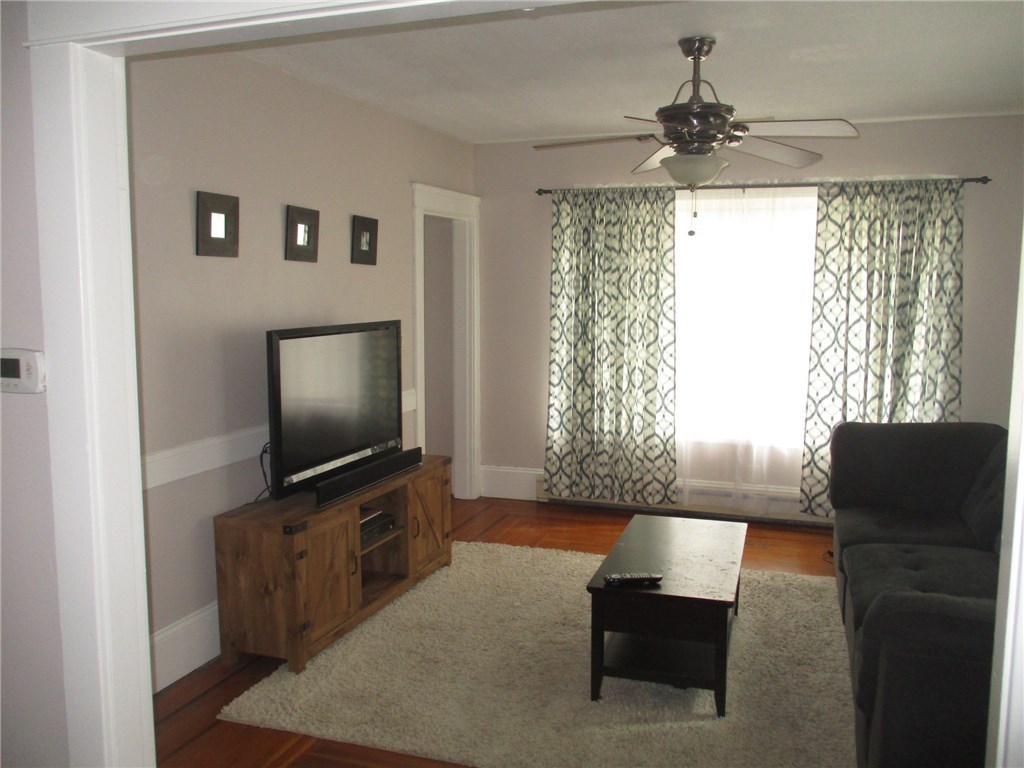 36 Whittier Road Pawtucket, RI 02861 - Photo 9 of 29
