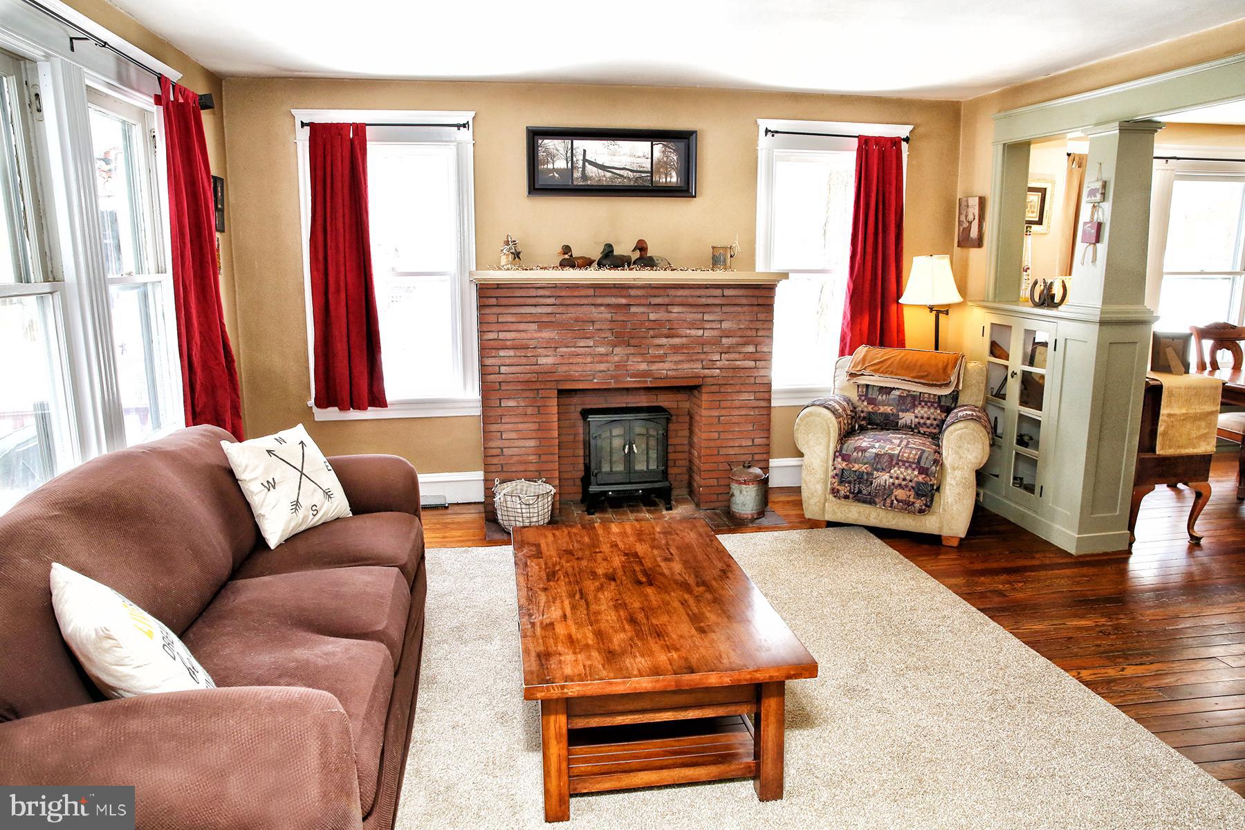 1672 Valley Road Coatesville, PA 19320 - Photo 3 of 29 Living Room 1