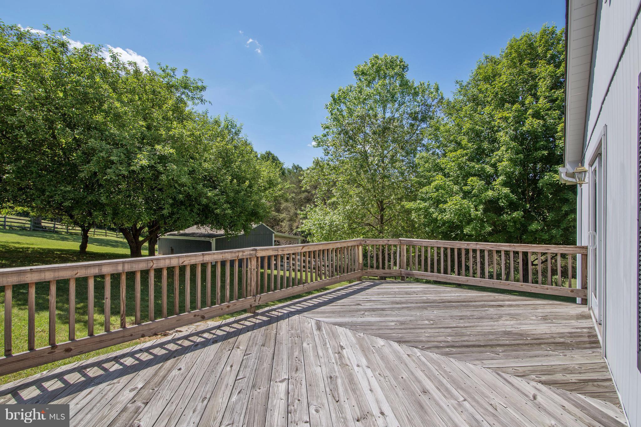 26809 Haines Road Clarksburg, MD 20871 - Photo 24 of 30 Deck