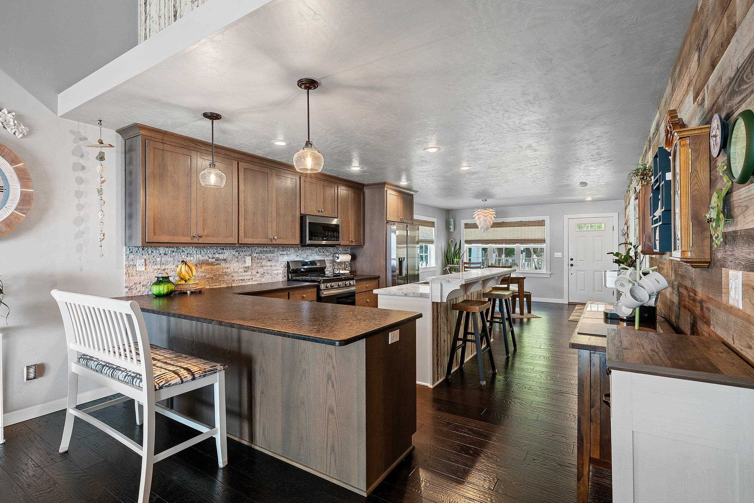 5011 Edgewater Beach Road Green Bay, WI 54311 - Photo 13 of 76