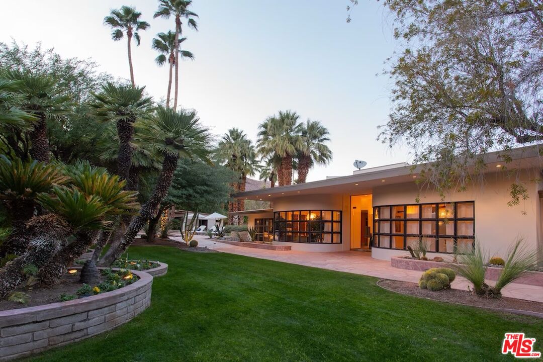 775 North Mission Road Palm Springs, CA 92262 - Photo 5 of 28