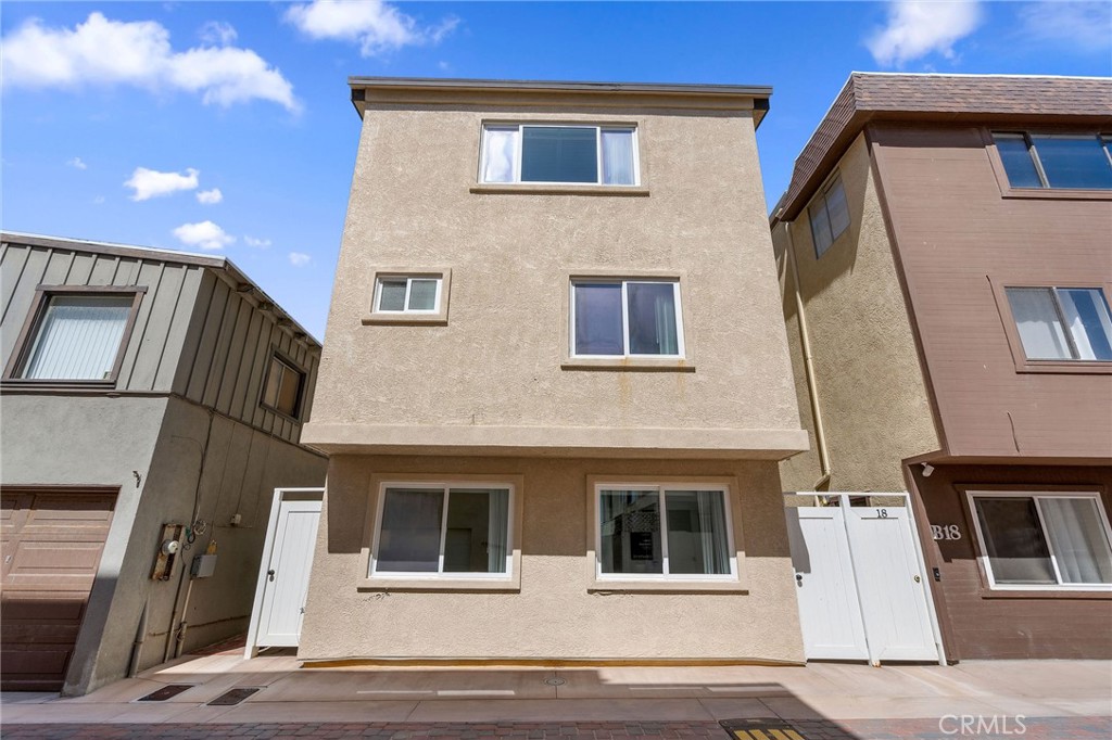19 B Surfside Surfside, CA 90743 - Photo 25 of 35 a view of a building with a window