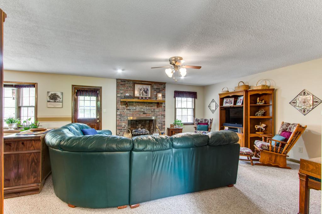 661 Rabbit Trail Road Lynnville, TN 38472 - Photo 4 of 29 Gallery Image 4