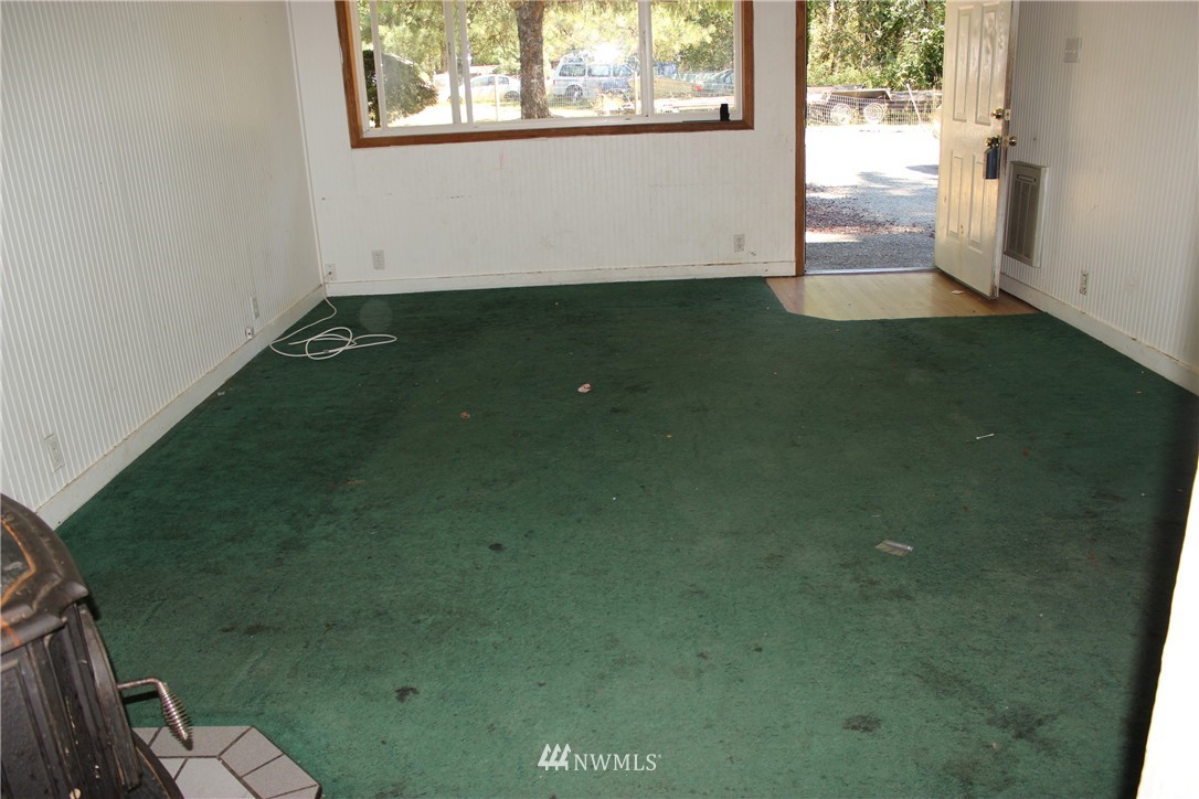18315 Bend Street Southwest Rochester, WA 98579 - Photo 13 of 25