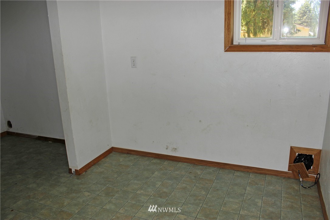 18315 Bend Street Southwest Rochester, WA 98579 - Photo 17 of 25