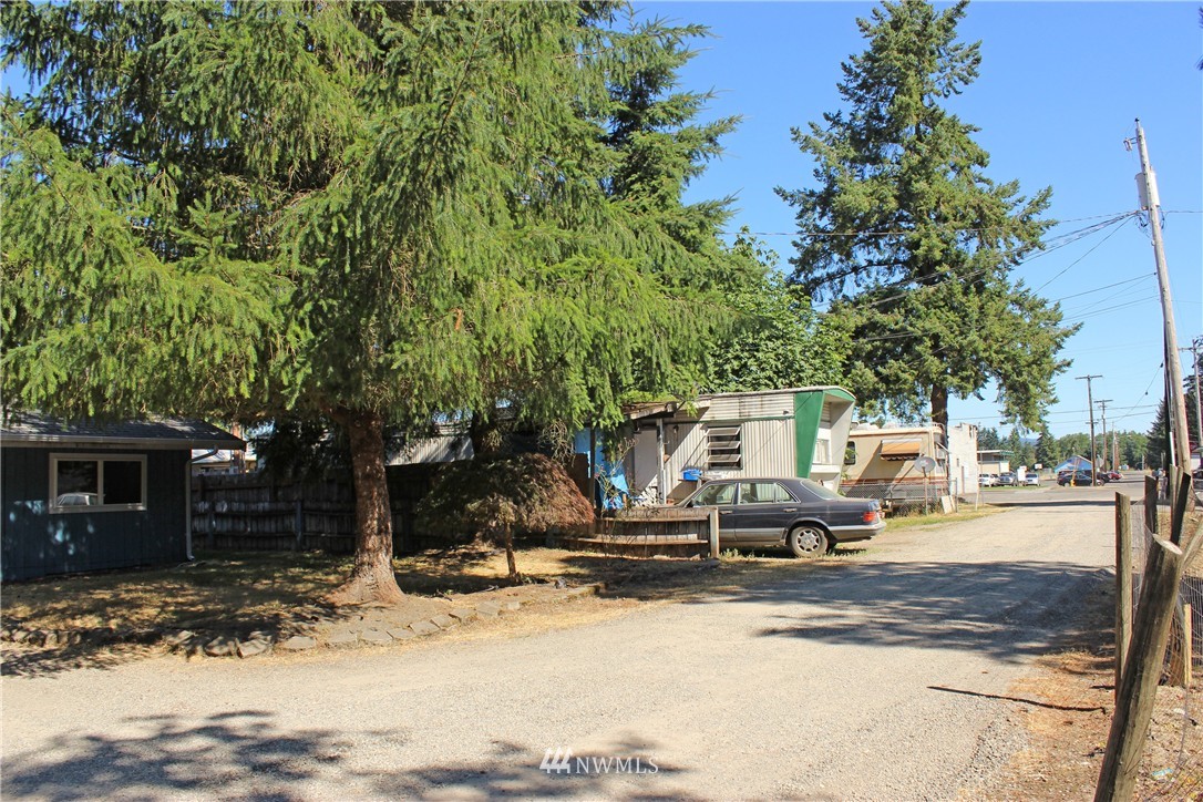 18315 Bend Street Southwest Rochester, WA 98579 - Photo 3 of 25