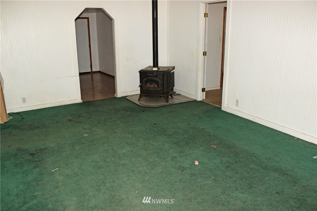 18315 Bend Street Southwest Rochester, WA 98579 - Photo 10 of 25