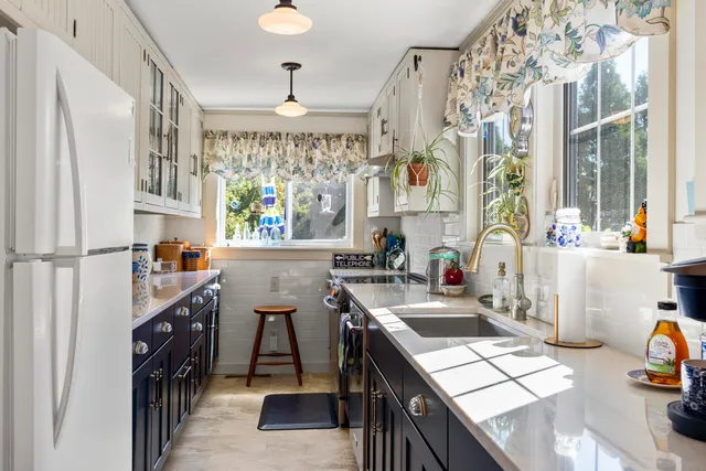 $595,000 | 664 Boothbay Road, Edgecomb, ME 04556