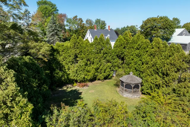 $595,000 | 664 Boothbay Road, Edgecomb, ME 04556