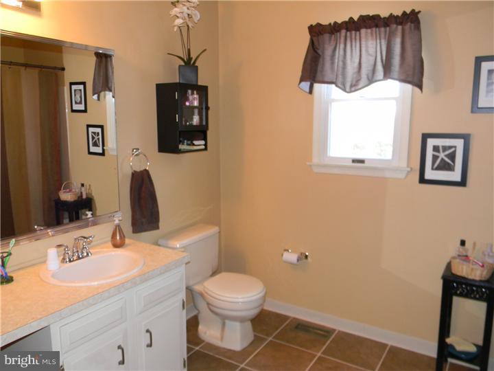 137 Chilton Road Langhorne, PA 19047 - Photo 14 of 18 Bathroom