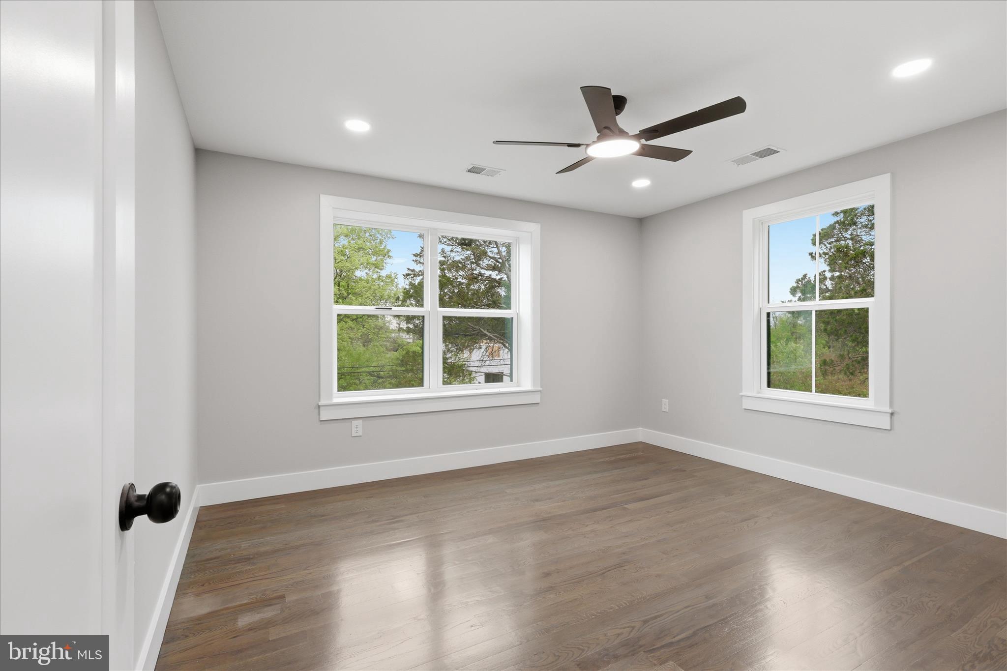 8323 Rolling Road Manassas, VA 20110 - Photo 26 of 47