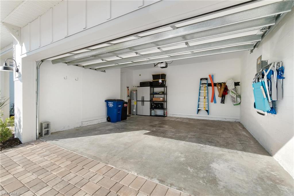 28298 Captiva Shell Loop Bonita Springs, FL 34135 - Photo 5 of 49 a view of a garage