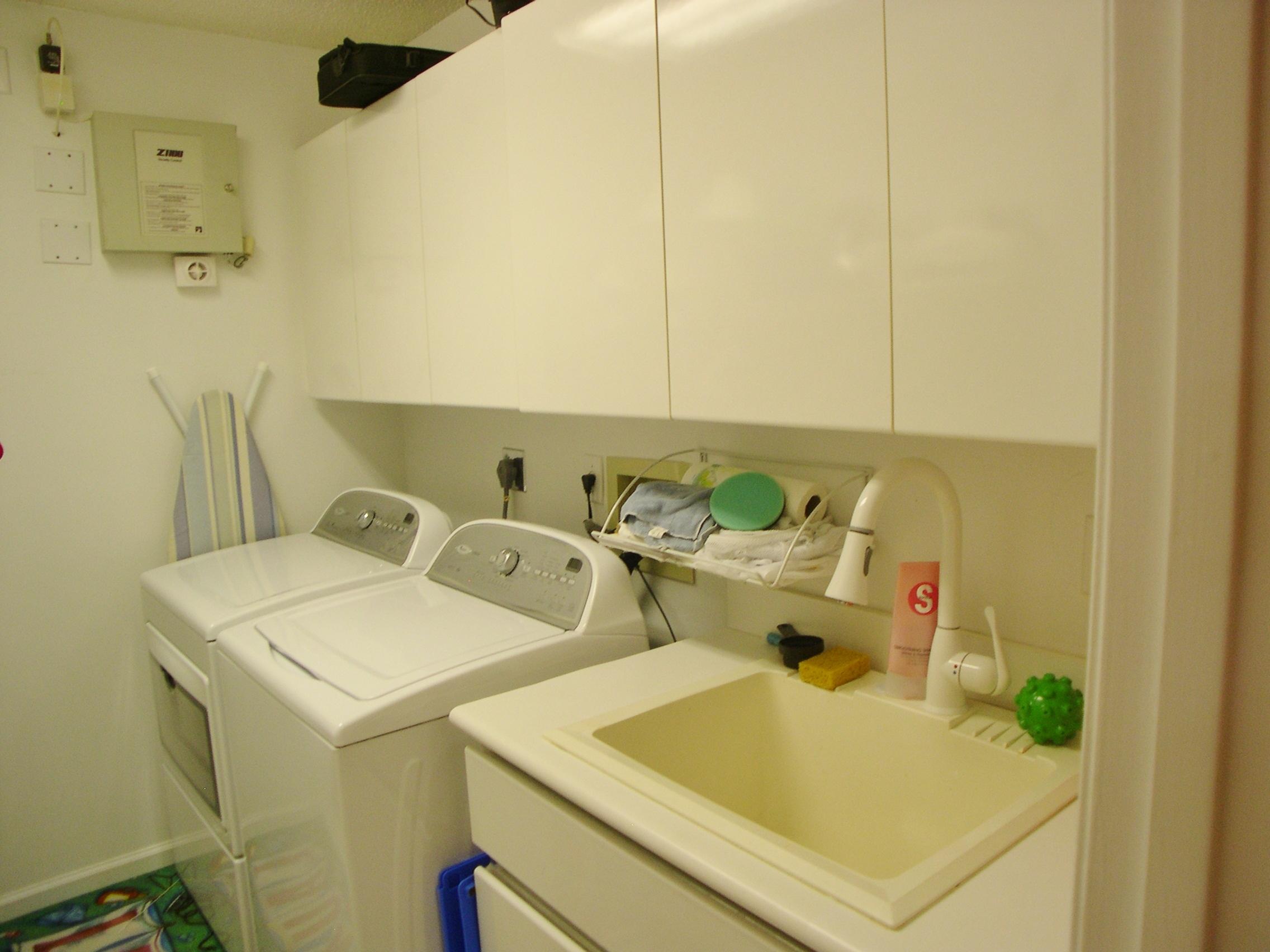 22612 Esplanada Circle Boca Raton, FL 33433 - Photo 24 of 30 Laundry Room