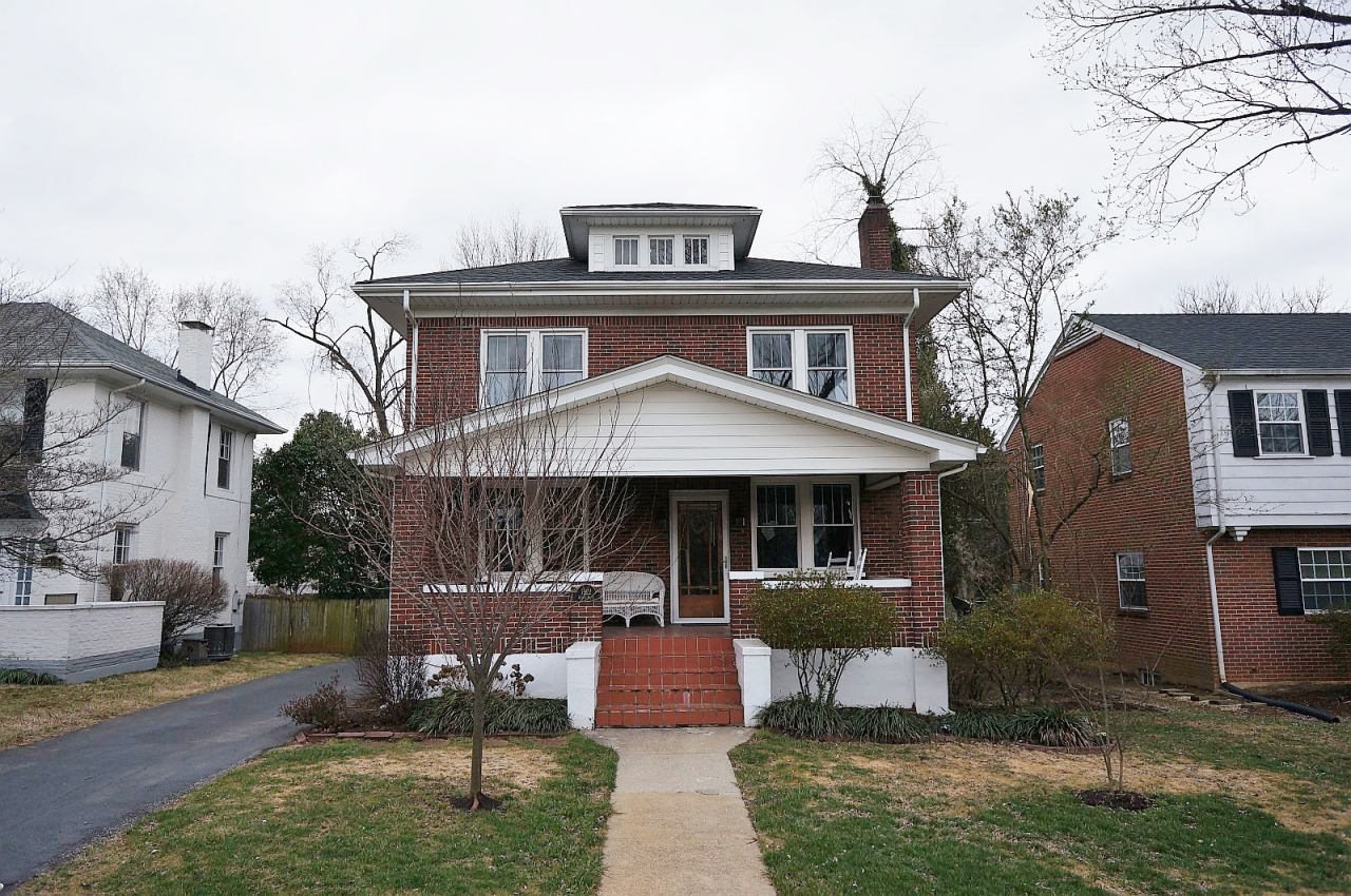 1922 Arden Road Southwest Roanoke, VA 24015 - Photo 1 of 59 FRONT OF HOME