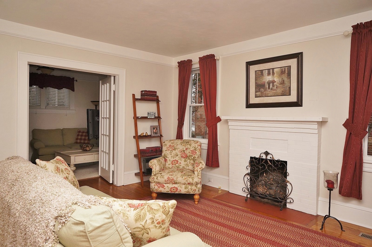 1922 Arden Road Southwest Roanoke, VA 24015 - Photo 14 of 59 dsc02917