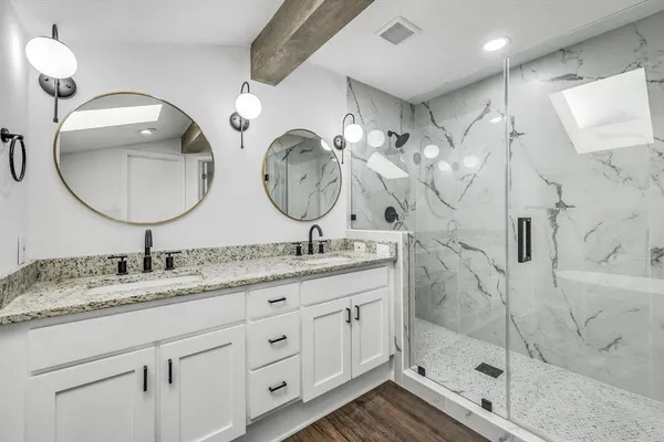 $3,400 | 200 Eagle Court, Bedford, TX 76021