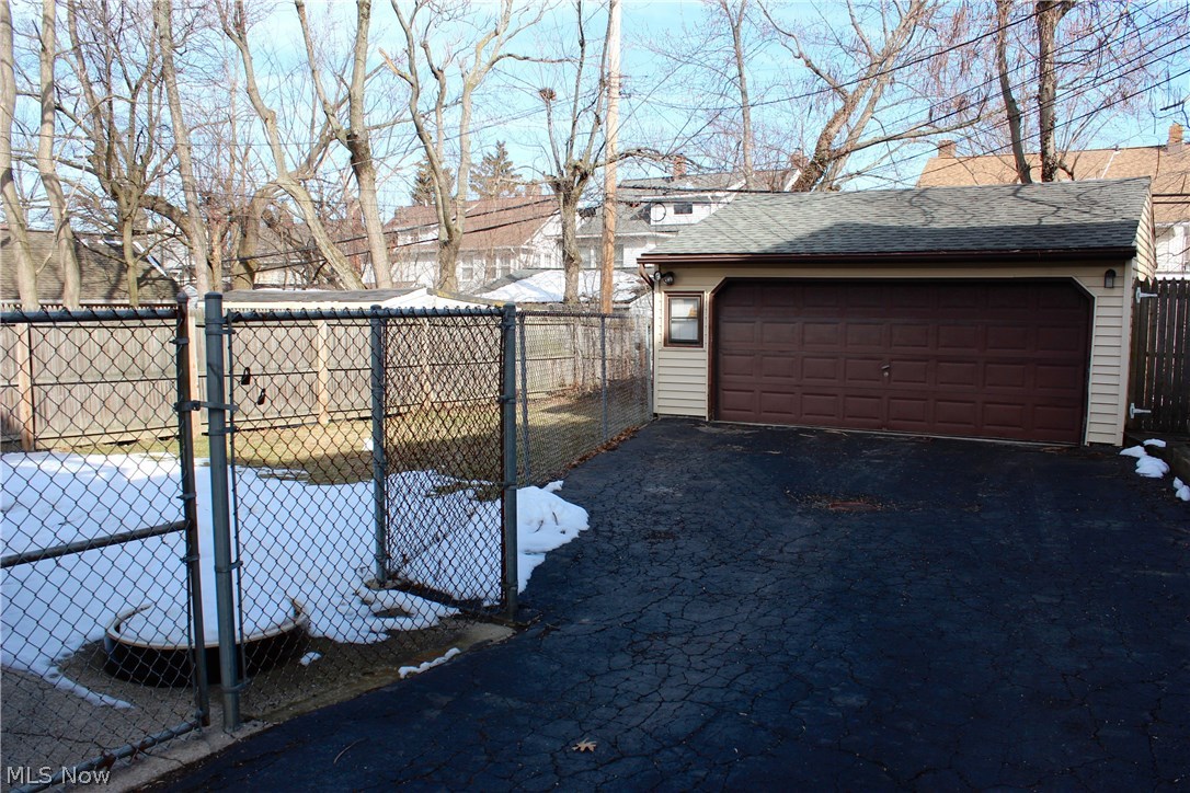 3243 East Overlook Road Cleveland Heights, OH 44118 - Photo 21 of 21
