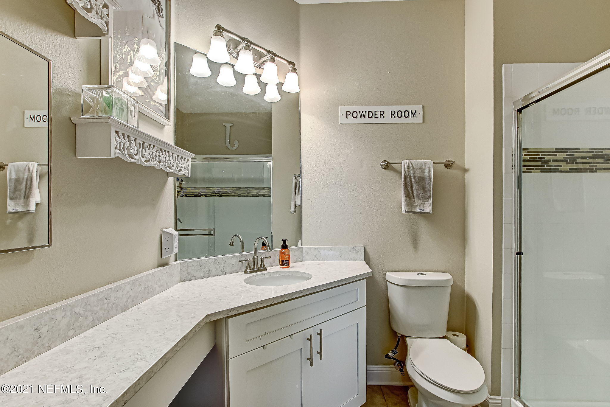 10550 Baymeadows Road, Unit 403 Jacksonville, FL 32256 - Photo 19 of 37 Master Bath