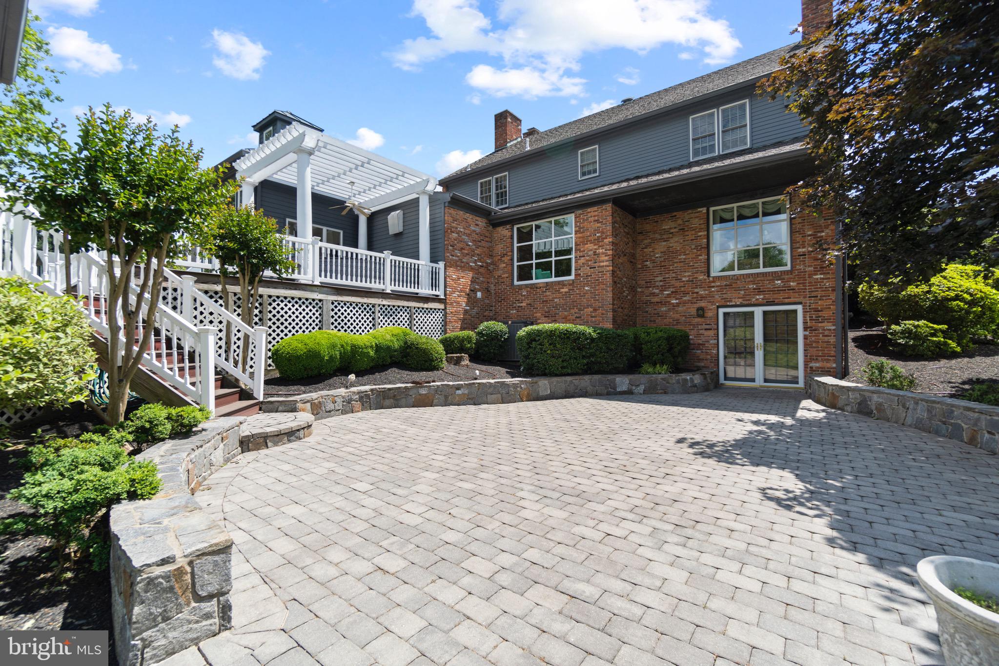 14931 Springfield Road Darnestown, MD 20874 - Photo 4 of 86 Lower Patio Gorgeous Hardscape