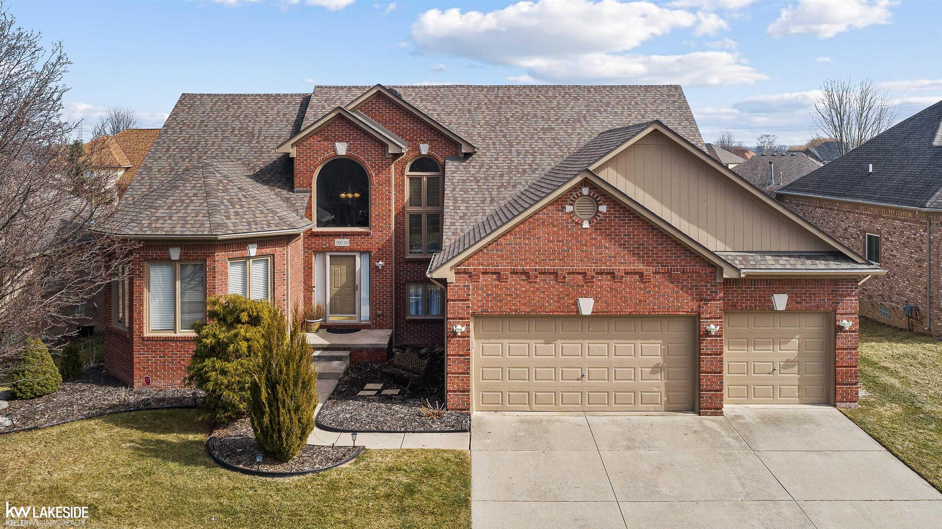 50510 Nesting Ridge Drive Macomb, MI 48044 - Photo 1 of 37 50202054-7791FBA9-DCC5-4727-B410-52EB1E2AD064.JPG