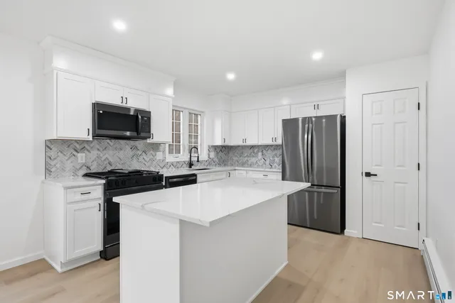 $3,300 | 70 Victoria Court, Hamden, CT 06514