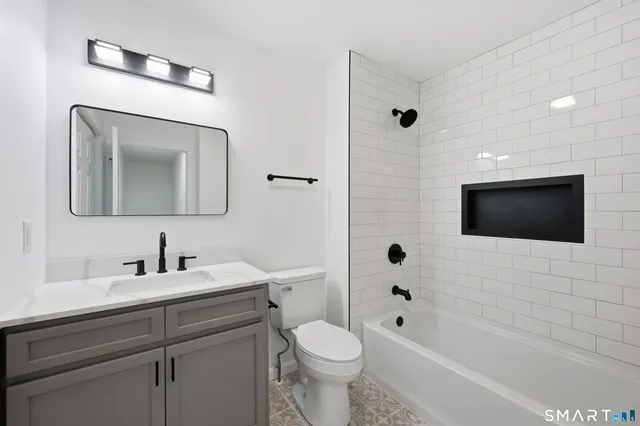 $3,300 | 70 Victoria Court, Hamden, CT 06514