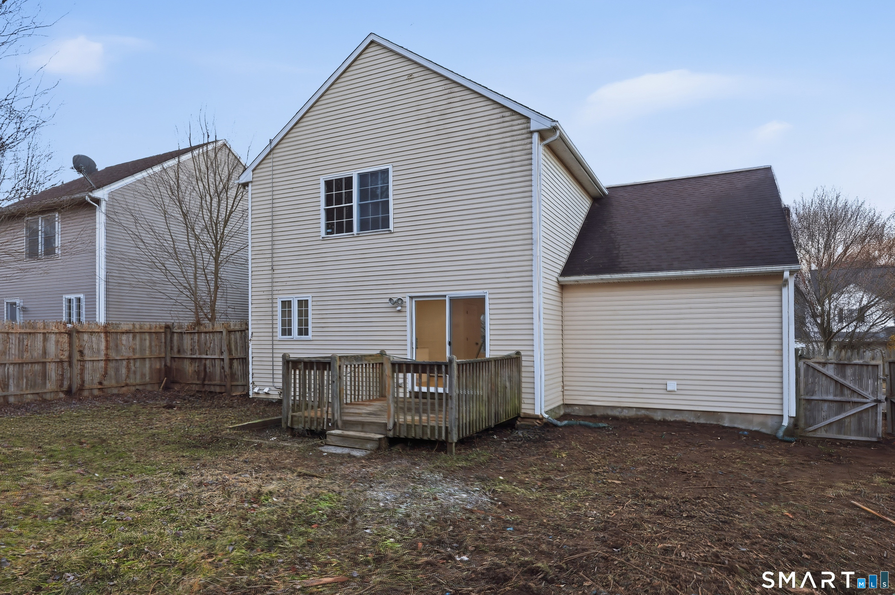 70 Victoria Court Hamden, CT 06514 - Photo 26 of 30 a view of backyard of house