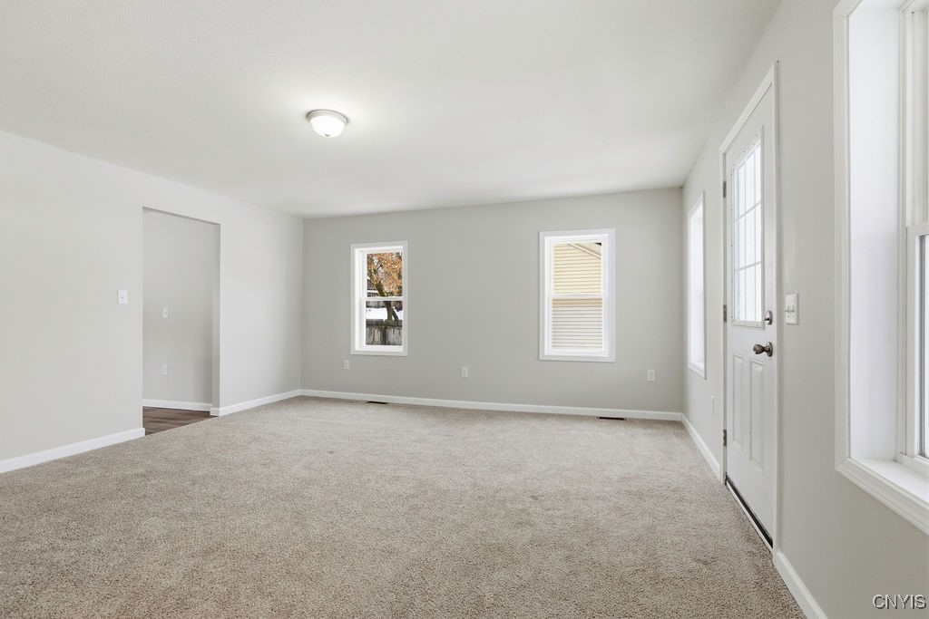 609 Seneca Street Fulton, NY 13069 - Photo 11 of 35