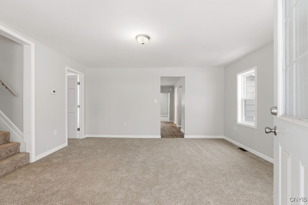 609 Seneca Street Fulton, NY 13069 - Photo 10 of 35