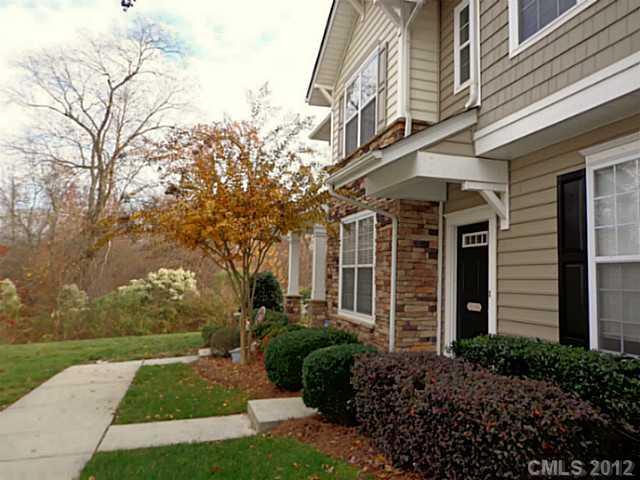 982 Copperstone Lane, Unit 982 Fort Mill, SC 29708 - Photo 2 of 16