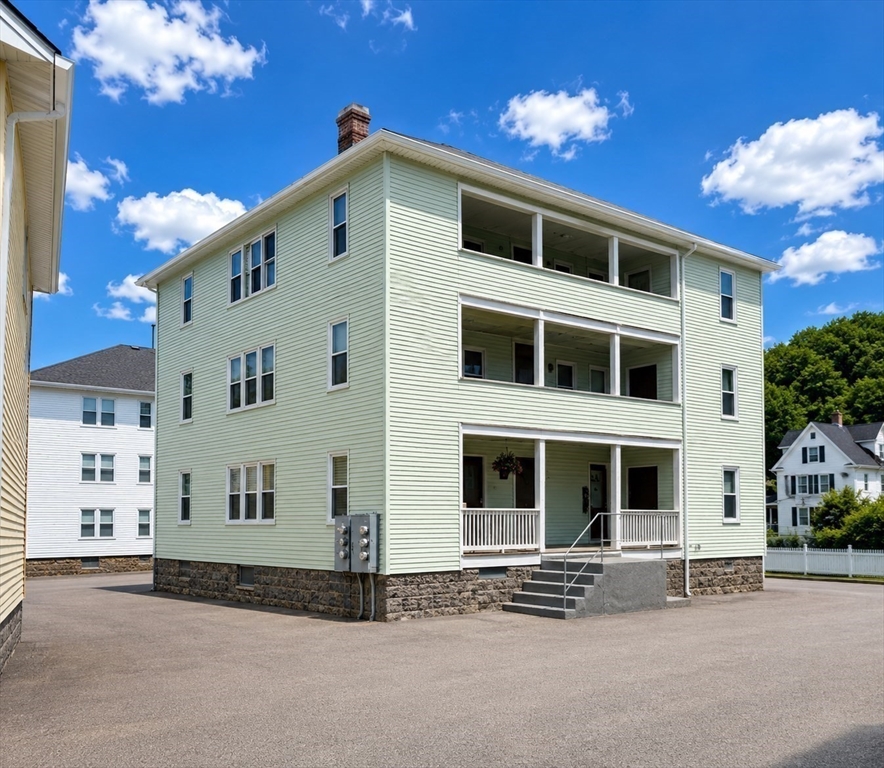 18 Caprera Road Worcester, MA 01604 - Photo 7 of 28
